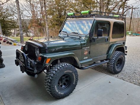 Papa Johns, Badass Jeep, Jeep Yj, Bug Out Vehicle, Jeep Wrangler Rubicon, Wrangler Tj, Dream Cars Jeep, Jeep Wrangler Tj, Suzuki Jimny