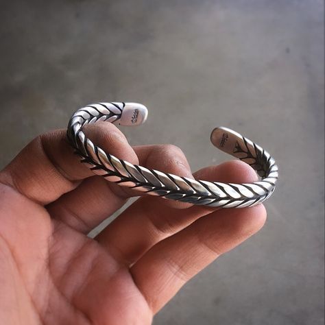 Welder Jewelry, Arm Rings, Man Gold Bracelet Design, Mens Accessories Necklace, Tuareg Jewelry, Mens Cuff Bracelets, Jewelry Store Design, Mens Silver Jewelry, Handmade Silver Jewellery