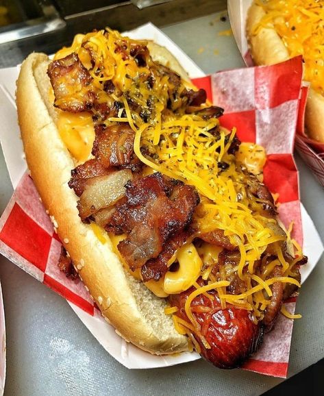 Bacon Dog, Gourmet Hot Dogs, Hot Dog Recipes, Mac Cheese, Food Goals, Dog Recipes, Food Obsession, Interesting Food Recipes, Food Cravings