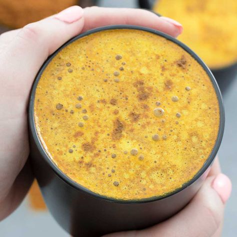 Keto Turmeric Latte – Immune Boosting Drink Turmeric Latte Recipe, Low Carb Yogurt, Turmeric Golden Milk, Golden Milk Recipe, Turmeric Drink, Keto Kitchen, Low Carb Drinks, My Keto, Turmeric Recipes