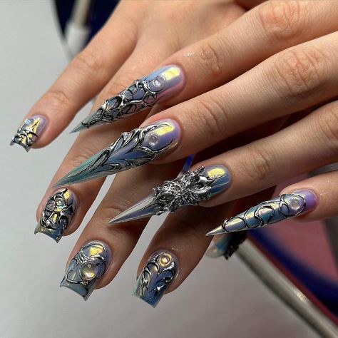 💝 | Instagram Stilleto Nails Designs, Pop Art Nails, Chrome Nail Art, Punk Nails, Anime Nails, Goth Nails, Y2k Nails, Glamorous Nails, Glass Nails