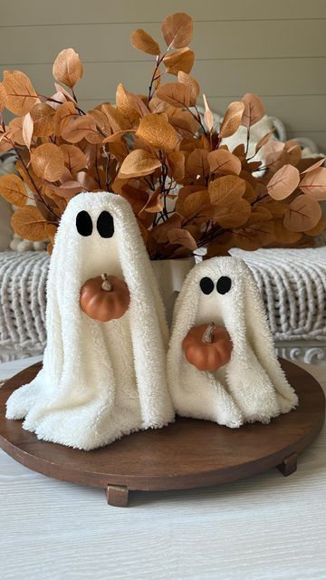 Halloween Diy Outdoor, Fall Decor Diy Crafts, Ghost Diy, Halloween Decorations Diy Outdoor, Adornos Halloween, Ghost Decoration, Fall Halloween Crafts, Easy Diy Halloween, Fall Halloween Decor