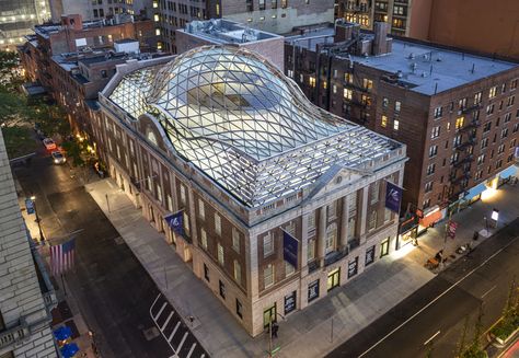 The Manhattan-based architecture firm, BKSK Architects, inserted a glass dome in the likeness of a tortoise on top of Union Square's Tammany Hall. Fritted Glass, New Architecture, Hip Roof, Brick Facade, Adaptive Reuse, Concrete Structure, Glass Roof, Union Square, Design Jobs