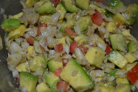 Cod Salad, Puerto Rican Sofrito, Recetas Puertorriqueñas, Puerto Rican Cuisine, Puerto Rican Dishes, Puerto Rico Food, Boricua Recipes, Spanish Dishes, Puerto Rican Recipes