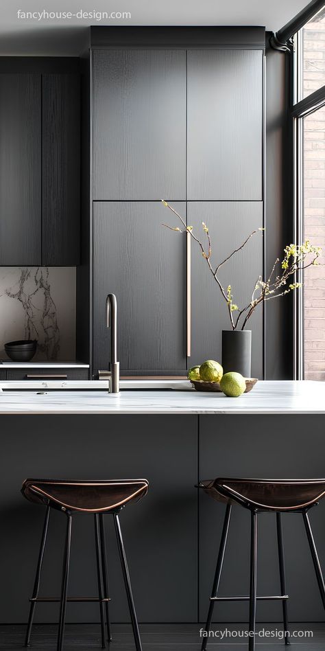 A refined kitchen layout uses contrasting tones to make the matte black cabinets stand out. An impressive kitchen design blends soft and bold hues, adding a visual intensity that enhances the overall style. All Black Kitchen Ideas, Matte Black Cabinets, All Black Kitchen, Best Color Combinations, Matte Black Finishes, Modern Black Kitchen, Matte Black Kitchen, Kitchen Entrance, Good Color Combinations