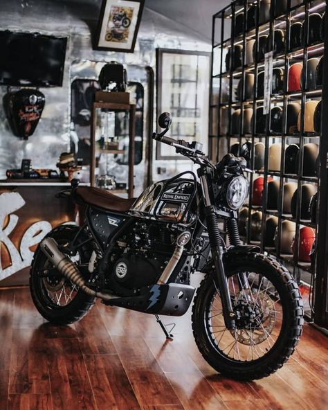 Modified Royal Enfield Himalayan Smoked Garage Ind Himalayan Royal Enfield, Royal Enfield Himalayan, Royal Enfield Accessories, Royal Enfield Modified, Enfield Bike, Enfield Himalayan, Enfield Motorcycle, Enfield Classic, Royal Enfield Bullet