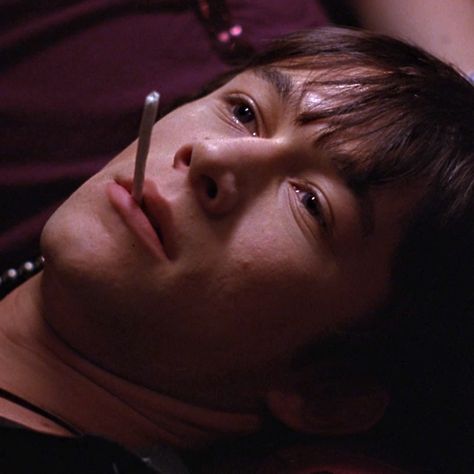 Joseph Gordon-Levitt - Neil Neil Mysterious Skin, Manic 2001, Neil Mccormick, Mysterious Skin, Icon Pictures, Gordon Levitt, Library Of Alexandria, Joseph Gordon, 500 Days Of Summer