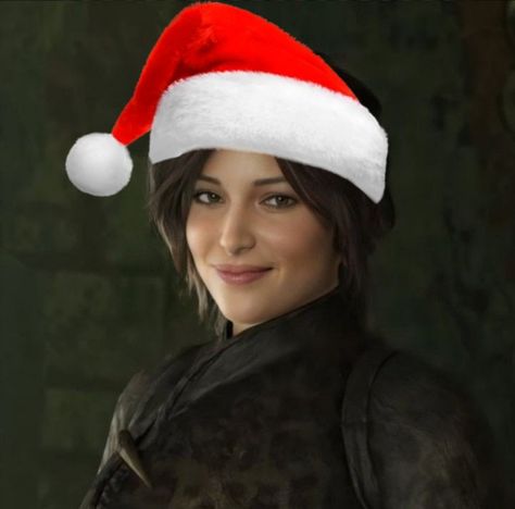 Resident Evil Christmas Icons, Resident Evil Christmas Pfp, Christmas Spiderman Pfp, Resident Evil Christmas, Lara Croft Art, Lara Croft Icon, Christmas Pfps, Tomb Rider, Lara Croft Game