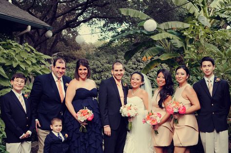 {  AUSTIN WEDDING AT HUMMINGBIRD HOUSE FROM ALEA MOORE PHOTOGRAPHY  } ''When an Austin wedding pops up in our inbox, I can’t help but drop everything and devour it.  Because there is something about that Texas city (and its people) that just seem to produce the most stylish of fêtes. My point is proven in the prettiest of ways with this wedding captured by Alea Moore Photography. It mixes tradition and trends in the most fabulous of ways, and the lovely of this Austin affair all unfolds right here.'' Wedding Pops, Hummingbird House, Texas City, Austin Wedding, Style Me Pretty, Pop Up, Austin, Bridesmaid Dresses, Texas