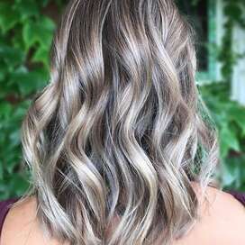 Silver Ash Blonde Highlights Champagne Hair Color, Brunette With Blonde Highlights, Champagne Hair, Blonde Hair Colors, Silver Ash, Ash Blonde Hair Colour, Balayage Blond, Girl Hair Colors, Ash Blonde Highlights