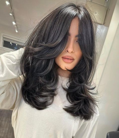 Long Haircut with Disconnected Layers Disconnected Layers, Butterfly Layers, Medium Shaggy Hairstyles, Long Sleek Hair, Long Haircut, Haircuts For Thick Hair, Medium Shag Haircuts, Dimensional Blonde, Face Framing Bangs