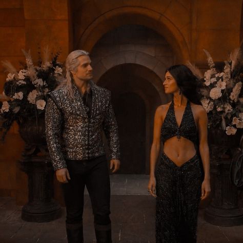 Dragon Scene, Yennefer Witcher, Anya Chalotra, Witcher 3, Black Party Dresses, Season Of The Witch, Couples Costumes, Fantasy Clothing, The Witcher