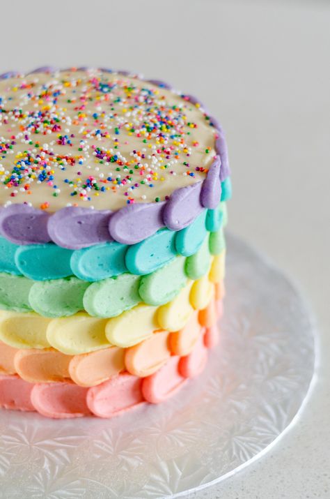 Rainbow Cake Decorations, Rainbow Petal Cake, Cake Decorations Ideas, Petal Cake, Cake Decorating Ideas, Rainbow Cake, Decorations Ideas, Sprinkles, Decorating Ideas