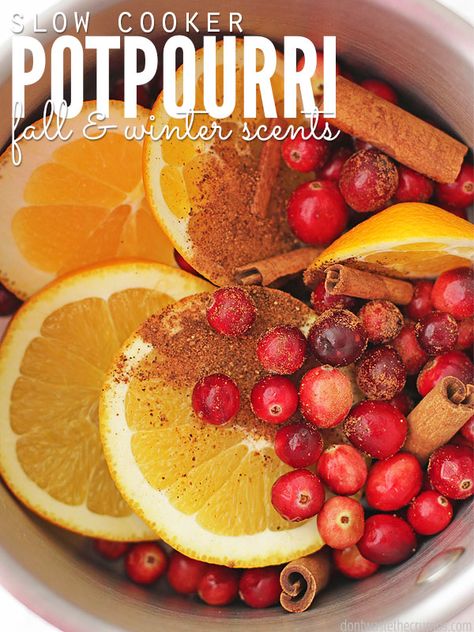 I love this easy recipe for slow cooker potpourri - it smells just like Christmas! I can leave it out all day long and don't have to worry about burning down the house, OR it can be adapted for stove top potpourri too. Plus there's ideas to turning homemade potpourri into an easy homemade Christmas gift! :: DontWastetheCrumbs.com Holiday Smells, Homemade Potpourri, Simmer Pot Recipes, Stove Top Potpourri, Easy Homemade Christmas Gifts, Simmering Potpourri, Potpourri Recipes, Easy Homemade Gifts, Diy Scent