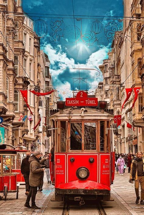 Istanbul Istiklal Street, City People, Marmaris, Inner City, Fantasy World, Low Cost, Istanbul, Times Square, San Francisco