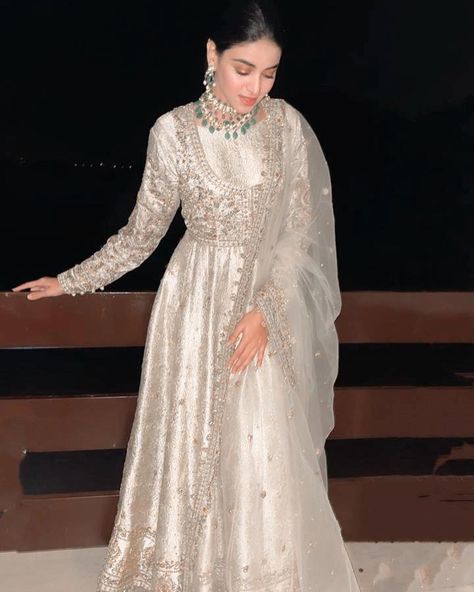 Anmol Baloch, Asian Bridal Dresses, Bridal Dresses Pakistan, Pakistani Wedding Outfits, Pakistani Dresses Casual, Pakistani Fashion Party Wear, Pakistani Fancy Dresses, Beautiful Pakistani Dresses, Pakistani Bridal Dresses