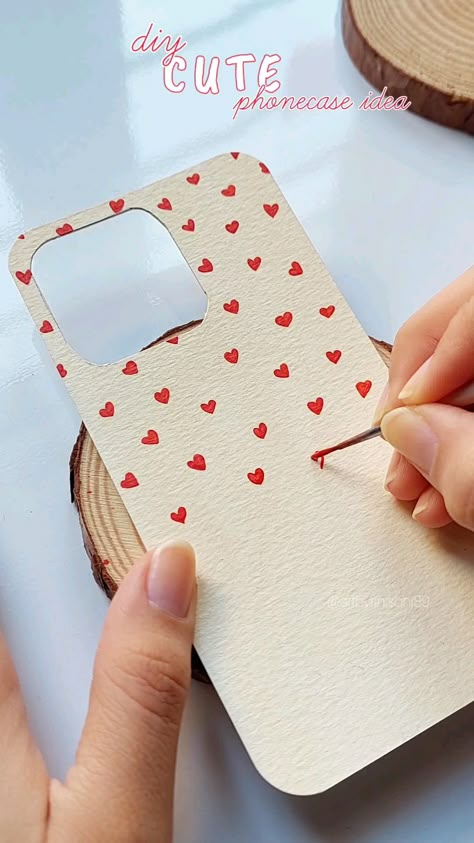 cute, gift ideas, cute phonecase, diy, diy gifts, hearts, little hearts, diy ideas, easy art, art ideas, artist, phonecase idea, iphone15 pro, phone accessories, gifts for her, gifts for bestfriends, red hearts, red aesthetic, heart aesthetic, cute ideas, love, easy diy  #aesthetic #coquette #art #artist #artwork #diy #diygiftidea #red #hearts #crafts #diyidee #artistoninstagram Iphone Cover Diy Paint, Diy Easy Phone Case Ideas, Designing Phone Cases, Photos Phone Case, Phone Covers Handmade, How To Design Your Phone Case, Drawing Ideas Phone Case, How To Make Phone Cover Aesthetic, Diy For Phone Cases