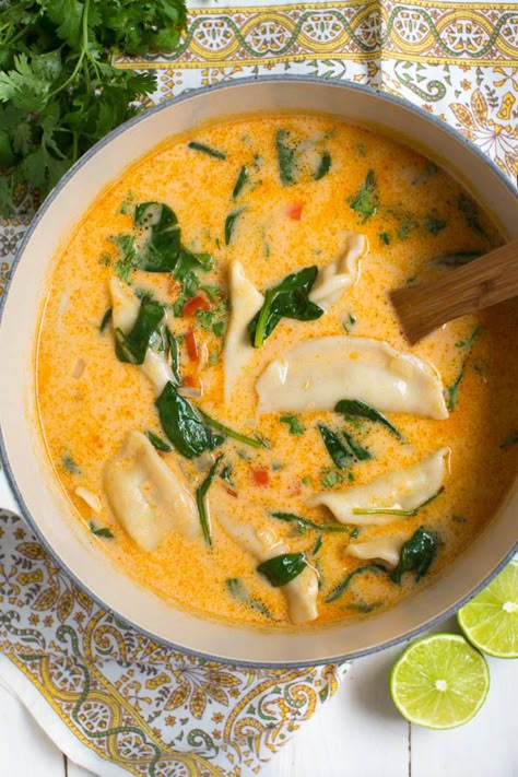 Thai Coconut Curry Sauce, Thai Potsticker Soup, Potstickers Meal Ideas, Thai Wonton Soup, Potsticker Meal, Potstickers Meal, Potato Sauteed, Curry Wonton Soup, Pot Sticker Soup