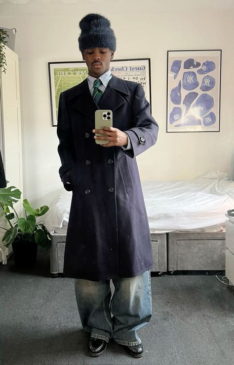 Baggy Business Outfit, Men Winter Coat Outfit, Streetwear Formal For Men, Men’s Trench Coat Styling, Blue Trench Coat Outfit Men, Coat Outfit Men Formal, Trench Coat Streetwear, Navy Blue Jacket Outfit Men, London Outfit Ideas Winter