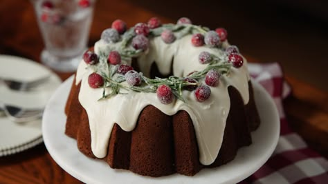 Christmas Bundt Cake, Gourmet Pastries, Gingerbread Cake Recipe, Vegan Gingerbread, Orange Glaze, Gingerbread Cake, Bundt Cakes Recipes, Cake Tasting, Pound Cake Recipes