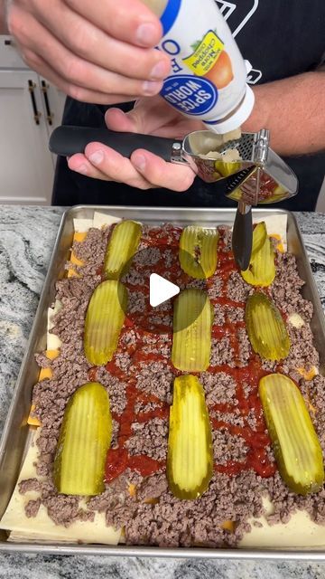 Food Dudes on Instagram: "Sheet pan Mexican hamburger recipe #cheeseburger #easyrecipe #amazingfood" Sheet Pan Hamburger Steak, Sheet Pan Mexican, Sheet Pan Cheeseburger Patties, Beef And Bean Sheet Pan Quesadilla, Sheet Pan Hamburger Quesadilla, Sheet Pan Cheeseburger Quesadilla, Mexican Hamburger, Food Dudes, Hamburger Recipe