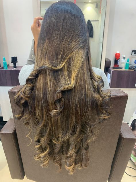 Easily curl your hairs by using hair straightner Hairstyle For Long Hair, Plum Lips, Long Hairstyles, Long Hair, Plum, Dreadlocks, Lips, Hairstyles, Long Hair Styles