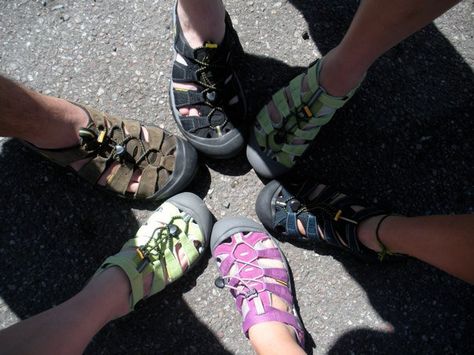 keen adventure Keen Sandals Outfit, Womens Outfit, Keen Sandals, Sandals Outfit, Outfit Women, Ribbon Slides, Backpacking, Instagram Feed, Road Trip