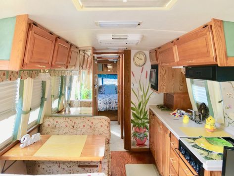 2000 Airstream Limited 34 - Florida Rv Living Room, Rv Interior Design, Rv Interior Remodel, Rv Bedroom, Mini Loft, Camper Living, Interior Remodel, Rv Decor, Rv Interior