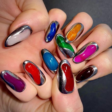 🪼 JELLY JEWELS 🪼 we looooove a jelly jewel tone moment 💙💜❤️🧡💚 luxury press on nails are a bit like jewelry - you can easily pop on a set to match your outfit or occasion, then REUSE them several more times! 💎💅🏻 what a concept! nail set concept from @cheekydevil_nails @apresnailofficial jelly gels, medium round tips @vettsystore jelly gels @functionofvex heavy metal chrome @madam_glam perfect black @makartt_official rhinestone glue @miasecret glass finish #pressonnails #pressonnailsfo... Jelly And Chrome Nails, Maxamilist Nails, Jewel Tone Nails, Jewel Nails, Pop Nails, Madam Glam, Luxury Press On Nails, Nail Art Salon, Nail Jewels