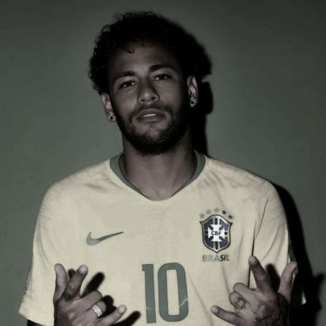 Neymar Pfp, Neymar Pic, Football Players Images, Cute Rappers, Dark Icon, Football Wallpaper, Neymar Jr, Fc Barcelona, Neymar