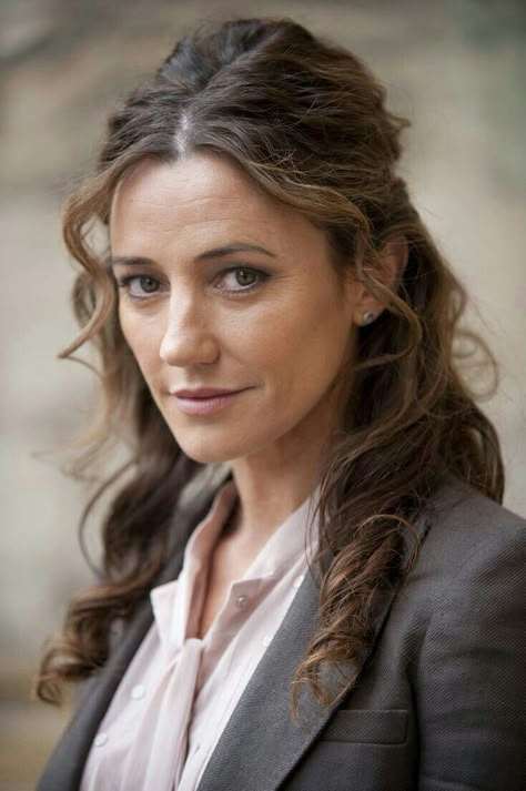 Orla Brady, Middle Age Face, Mom Characters, Irish Beauty, Irish Women, Female Character Inspiration, Middle Aged Women, Brunette Woman, Original Characters