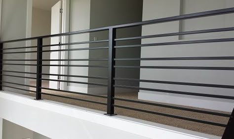 Simple Railing - between tasting & equipment Veranda Railing, Iron Balcony Railing, Porch Stairs, Stairs Railing, Iron Stair Railing, Balcony Grill Design, Balcony Grill, Railings Outdoor, Balcony Railing Design