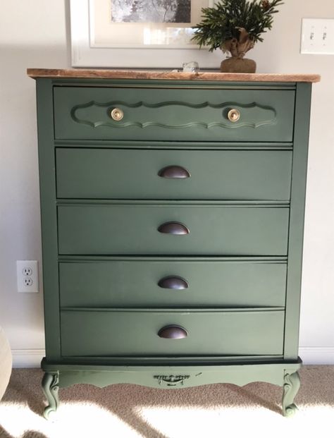 Krud Kutter, Dresser Diy, Provincial Dresser, Green Dresser, French Provincial Dresser, Diy Dresser Makeover, Beautiful Dresser, Green Furniture, Diy Dresser