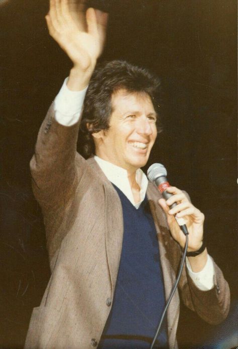 Garry Shandling, Mike Perry, Judd Apatow, Hbo Documentaries, Under The Microscope, Ice House, Film Movie, The Ice, Got Him