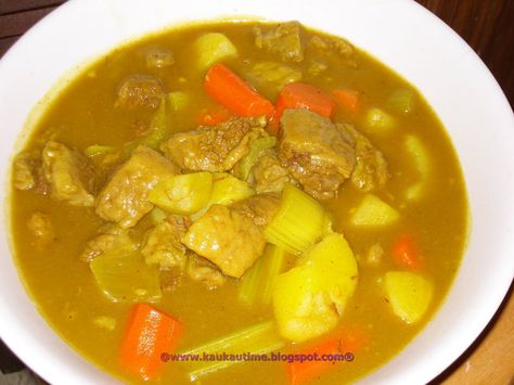 Beef Curry Stew Recipe, Hawaiian Pidgin, Ono Kine Recipes, Chayote Recipes, Beef Curry Recipe, Hawaiian Recipes, Oxtail Recipes, Curry Stew, Hawaiian Dishes