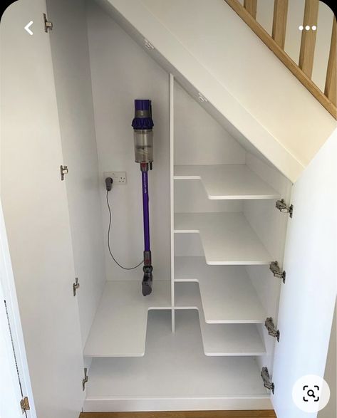 Under Stairs Playroom, Closet Under The Stairs, Under Stairs Nook, Under Stairs Storage Solutions, Tv Unit Ideas, Stair Nook, Closet Under Stairs, تحت الدرج, Under Stair