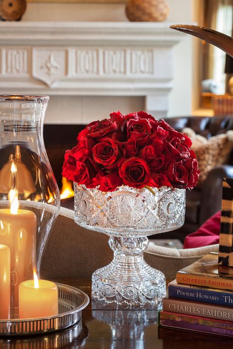 Joy Tribout Interior Design Vibeke Design, Le Chateau, Deco Floral, Waterford Crystal, Floral Arrangement, Decoration Design, Decoration Table, San Valentino, Cut Glass