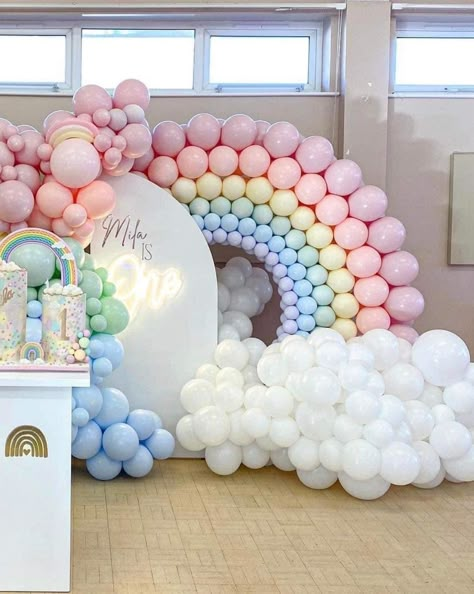 Rainbow Theme Baby Shower, Care Bears Birthday Party, Balloons Decor, Care Bear Birthday, Rainbow First Birthday, My Little Pony Birthday Party, Little Pony Birthday Party, Unicorn Themed Birthday Party, Baby Birthday Themes