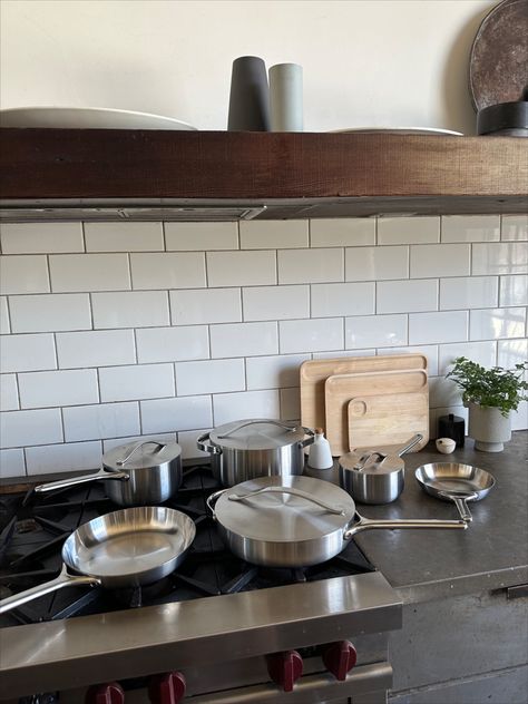 Pots And Pans Aesthetic, Aesthetic Pots And Pans, Penthouse Apartment Interior Design, Stainless Pots And Pans, Stainless Steel Pots And Pans, Teflon Pan Aesthetic, Kitchen Pots And Pans Cookware Set Stainless Steel, Stainless Steel Saucepans, Stainless Steel Pans