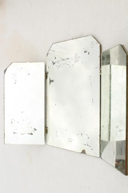 shabby vintage triptych panel folding mirror, three way vanity frameless mirror Three Mirror Vanity, La Bathroom, Vanity Table Vintage, Antique Bathroom Vanity, Shabby Chic Kitchen Decor, Folding Mirror, Rustic Home Interiors, Trifold Mirror, Simply Shabby Chic