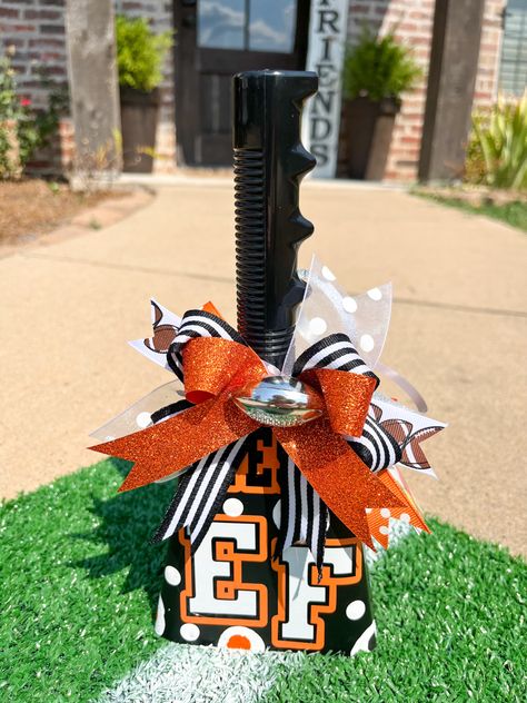 Diy Cowbells For Football, Cheer Cowbell Ideas, Football Cowbell Ideas, Cowbell Decorations Football, Football Cowbells, Cowbell Decorations, Photography Sport, Football Homecoming, Cow Bell