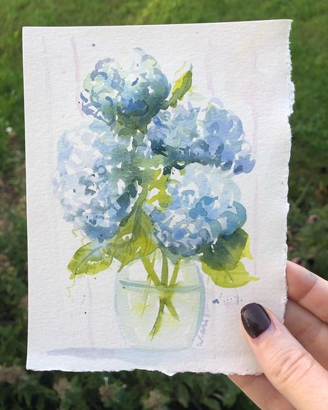 Wendy Millard on Instagram: “Mini hydrangeas in watercolour. #watercolor #wendymillardart #watercolorpainting #hydrangea #floral #floralart #botanicalflowers…” Hydrangea Bouquet Drawing, Watercolor Hydrangea Step By Step, Hydrangea Painting Watercolors, Loose Watercolor Hydrangeas, Watercolor Hydrangea Bouquet, Hydrangea Drawing, Hydrangea Watercolor Painting, Mini Hydrangeas, Watercolour Hydrangea