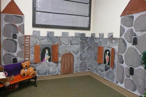 Clever Classroom: Look what our Facebook Fans have been doing with their Classrooms {classroom displays}! Castle Theme Classroom, Fairy Tale Classroom, Fairytale Classroom, Castle Display, Castle Classroom, Castles Topic, Castles And Dragons, Knights And Castles, Fairy Tales Unit