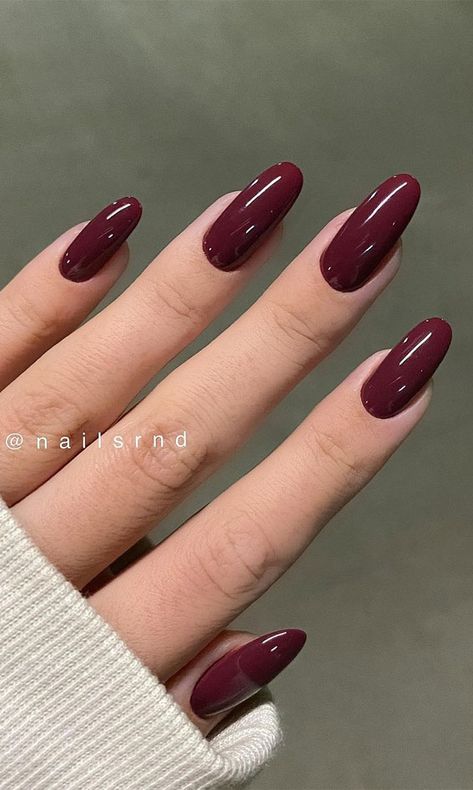 Kutek Disney, Wide Nails, Wine Nails, Nagel Tips, Smink Inspiration, Makijaż Smokey Eye, Burgundy Nails, Red Nail, Stick On Nails