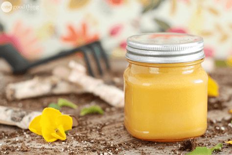 Homemade Salve, Homemade Shower Cleaner, Diy Lotions, Suet Cakes, Coconut Milk Shampoo, One Good Thing By Jillee, Salve Recipes, Healing Salves, Diy Beauty Products