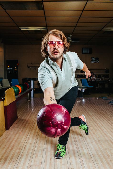 Bowling Editorial, Bowling Photography, Bowling Poses, Bowling Photo Ideas, Bowling Senior Pictures, Bowling Photos, Bowling Pics, Creative Photoshoots, Bowling Photoshoot