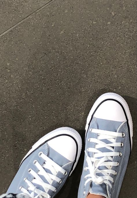 Blue Grey Converse, Blue Pastel Outfit, Blue Converse Aesthetic, Blue Converse High Tops, Light Blue Converse, Aesthetic Converse, Converse Aesthetic, Grey Converse, Blue Converse