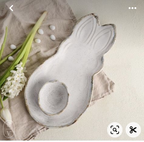 Etta B Pottery, Holiday Pottery Ideas, Spring Pottery Ideas, Easter Ceramics Ideas, Hand Pottery Ideas, Easter Pottery Ideas, Easter Ceramics, Spring Pottery, Holiday Pottery