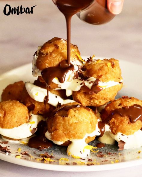 Our pals over at @planty.uk have created something special ✨ in the form of delicious, vegan profiteroles made my Michelin-star chef, Joe – with a title that impressive, you know they’re gonna be good! Click the link to make your very own 😍 Michelin Star Dessert Recipes, Michelin Star Dessert, Profiteroles Recipe, Vegan Pastry, Fancy Brunch, Raw Chocolate, Vegan And Gluten Free, Best Chef, Vegan Treats