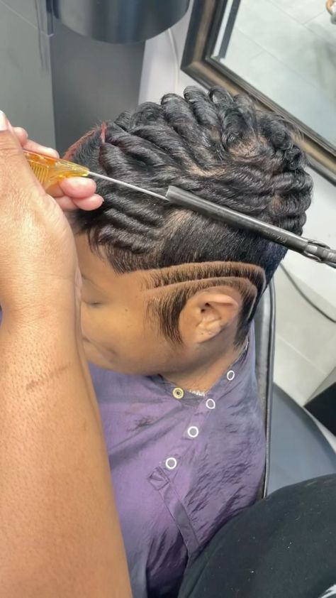 POV: You don’t know how to use Marcel irons so the master stylist finishes your client 😩📝 #rookie #salonmm #dimicut #fingerwaves… | Instagram Marcel Curling Iron, Black Hair Stylist, Curling Iron, Nail Tutorials, Miami Fl, The Master, Don T Know, Locs, Hair Inspiration